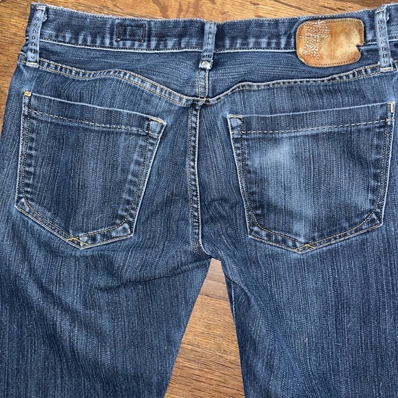 ABSOLUTELY FABULOUS Gold sign blue jeans. - Picture 4 of 4